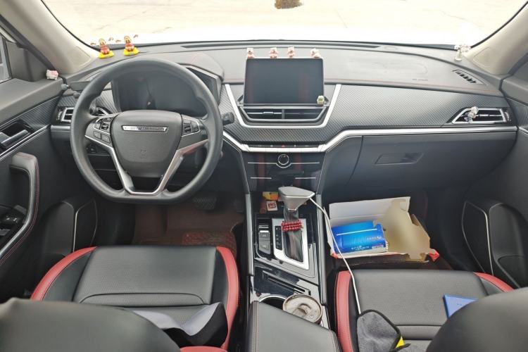 Used Venucia T60 2020 1.6L CVT Smart Drive Version China VI Standard Center Console