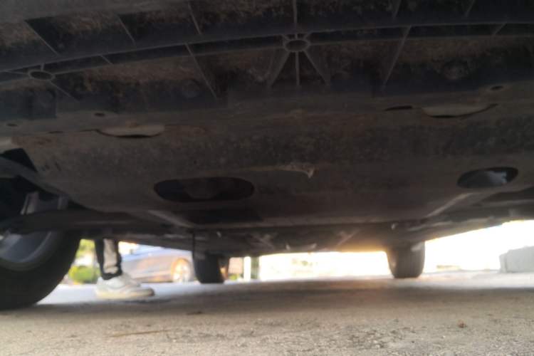 Used Venucia T60 2020 1.6L CVT Smart Drive Version China VI Standard Chassis Front