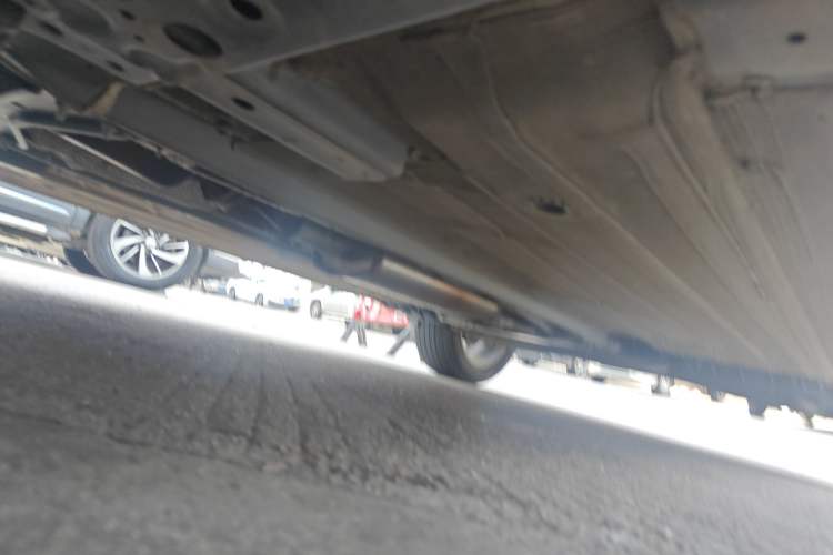 Used Venucia T60 2020 1.6L CVT Smart Drive Version China VI Standard Chassis Front Left