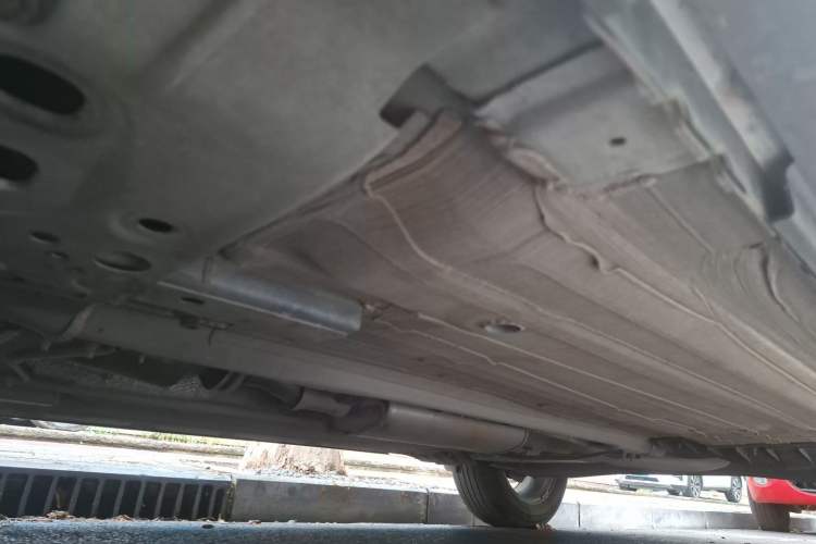 Used Venucia T60 2020 1.6L CVT Smart Drive Version China VI Standard Chassis Front Left
