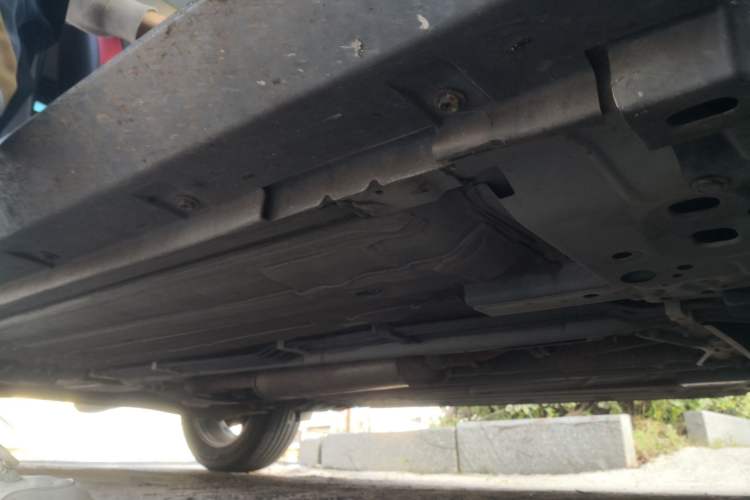 Used Venucia T60 2020 1.6L CVT Smart Drive Version China VI Standard Chassis Front Right