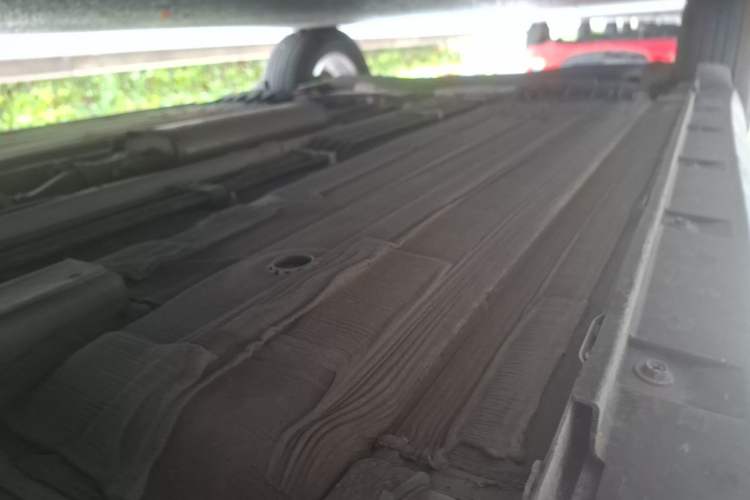 Used Venucia T60 2020 1.6L CVT Smart Drive Version China VI Standard Chassis Front Right