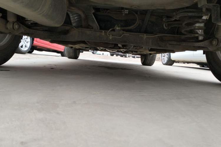 Used Venucia T60 2020 1.6L Manual Smart Vision Version China VI Standard Chassis Rear