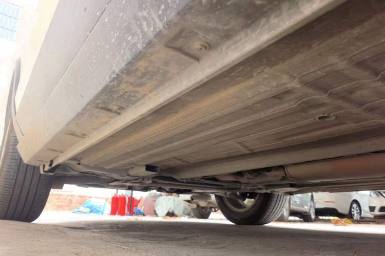 Used Venucia T60 2020 1.6L CVT Smart Drive Version China VI Standard Chassis Rear Left