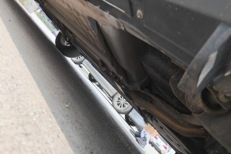 Used Venucia T60 2020 1.6L CVT Smart Drive Version China VI Standard Chassis Rear Left