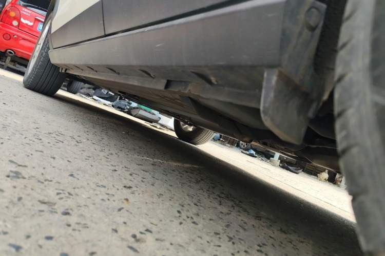 Used Venucia T60 2020 1.6L Manual Smart Vision Version China VI Standard Chassis Rear Left