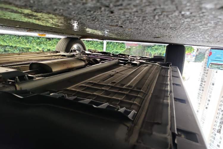 Used Venucia T60 2020 1.6L CVT Smart Enjoyment Edition China VI standard Chassis Rear Left