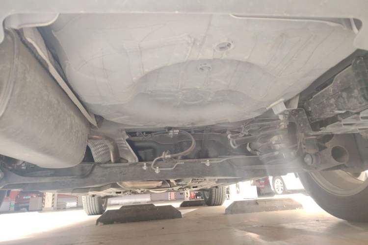Used Venucia T60 2020 1.6L CVT Smart Drive Version China VI Standard Chassis Rear