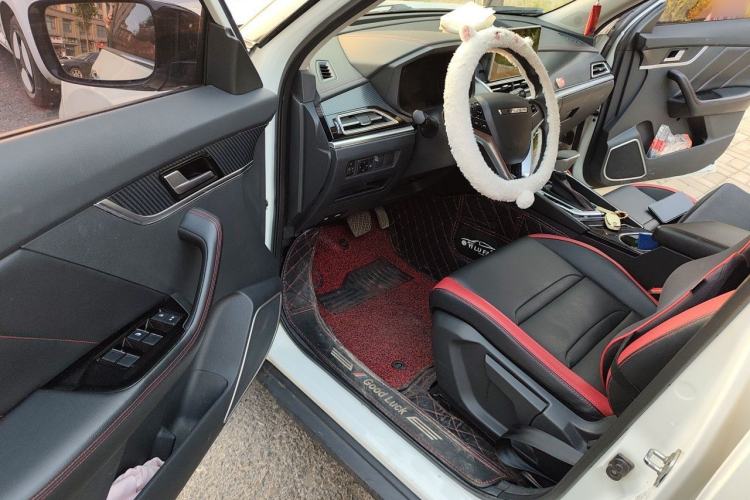 Used Venucia T60 2020 1.6L CVT Smart Drive Version China VI Standard Driver Seat