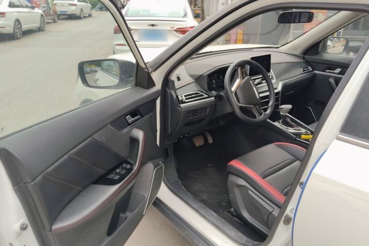 Used Venucia T60 2020 1.6L CVT Smart Drive Version China V Standard Driver Seat
