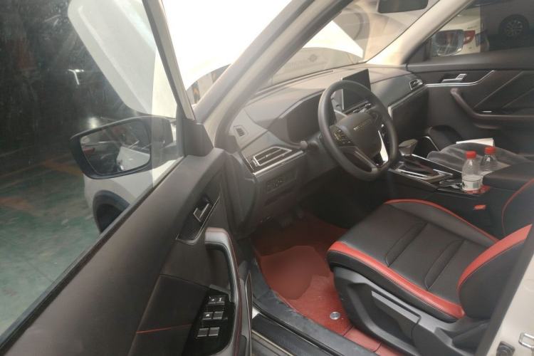 Used Venucia T60 2020 1.6L CVT Smart Drive Version China VI Standard Driver Seat