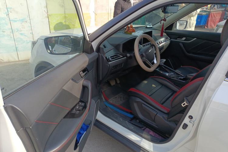 Used Venucia T60 2020 1.6L CVT Smart Drive Version China VI Standard Driver Seat