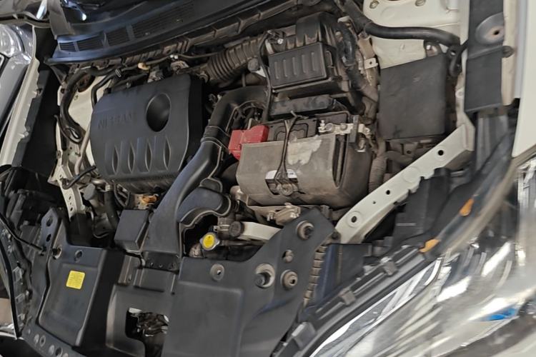 Used Venucia T60 2020 1.6L CVT Smart Drive Version China VI Standard Engine Bay