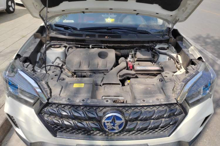 Used Venucia T60 2020 1.6L CVT Smart Drive Version China VI Standard Engine Bay