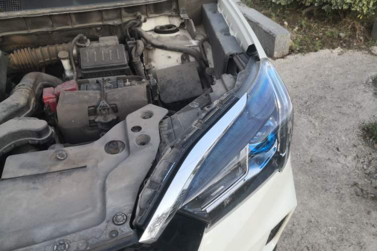Used Venucia T60 2020 1.6L CVT Smart Drive Version China VI Standard Engine Bay Left