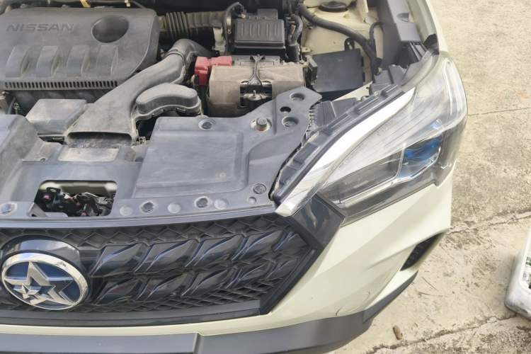 Used Venucia T60 2020 1.6L CVT Smart Drive Version China VI Standard Engine Bay Left
