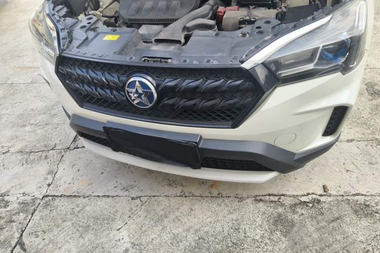 Used Venucia T60 2020 1.6L CVT Smart Drive Version China VI Standard Engine Bay