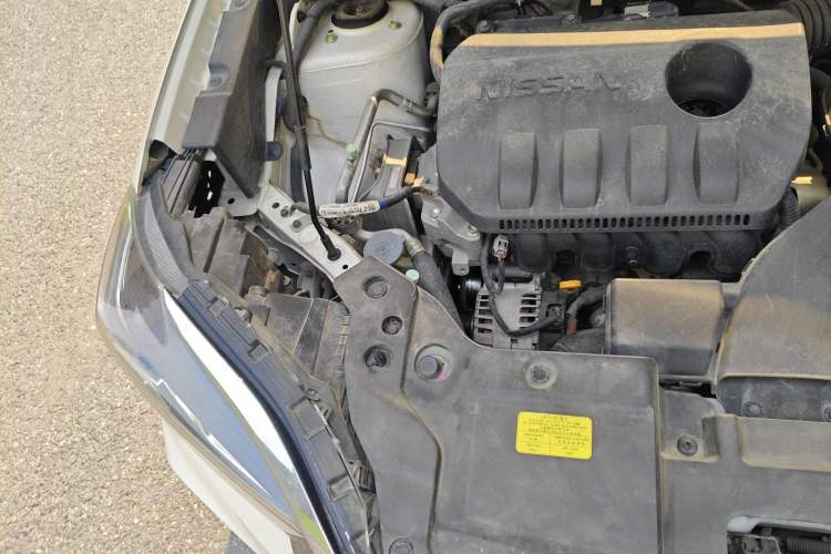 Used Venucia T60 2020 1.6L CVT Smart Drive Version China VI Standard Engine Bay Right