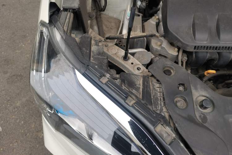 Used Venucia T60 2020 1.6L CVT Smart Drive Version China VI Standard Engine Bay Right