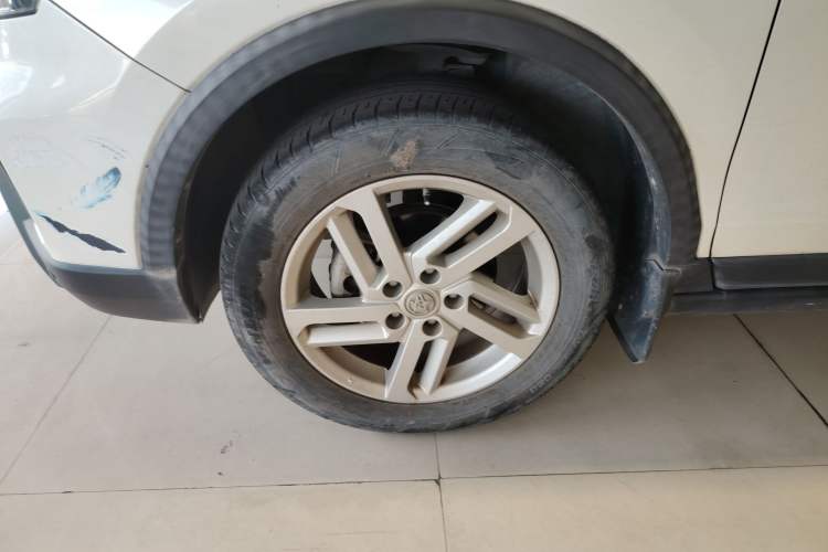 Used Venucia T60 2020 1.6L CVT Smart Drive Version China VI Standard Exterior 3