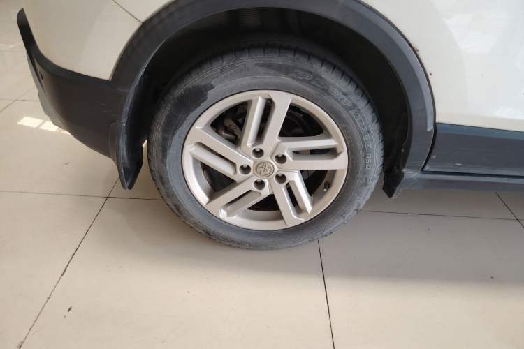 Used Venucia T60 2020 1.6L CVT Smart Drive Version China VI Standard Exterior 4