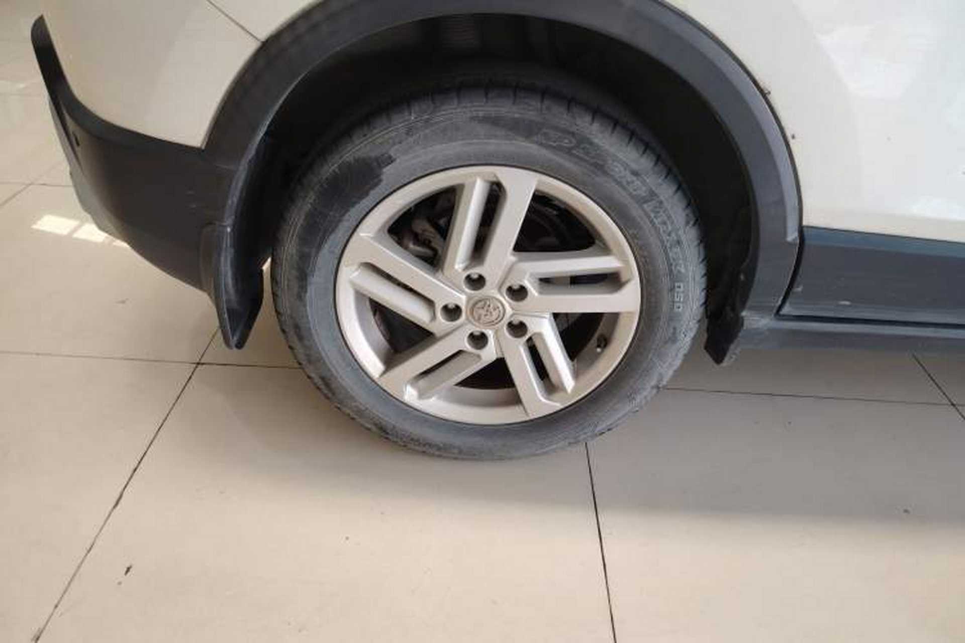 Used Venucia T60 2020 1.6L CVT Smart Drive Version China VI Standard Exterior 4
