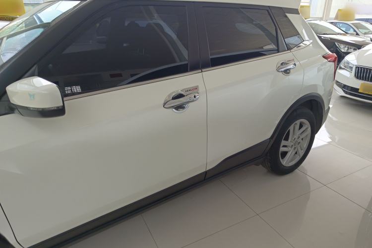 Used Venucia T60 2020 1.6L Manual Smart Vision Version China VI Standard Exterior 5