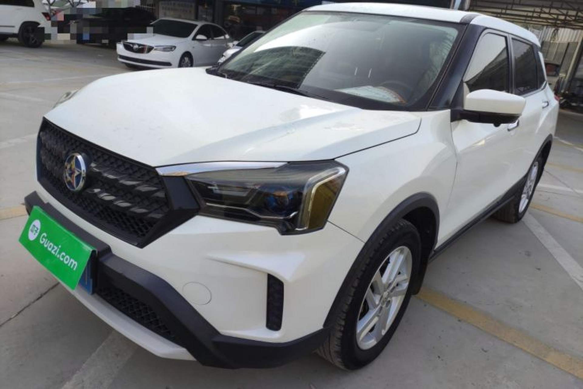 Used Venucia T60 2020 1.6L CVT Smart Drive Version China VI Standard Front Left 45 Deg