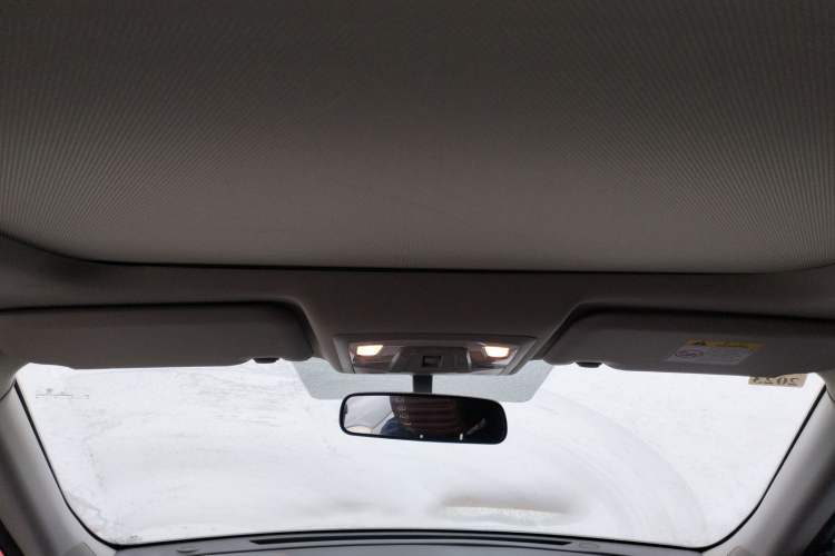 Used Venucia T60 2020 1.6L Manual Smart Vision Version China VI Standard Headliner