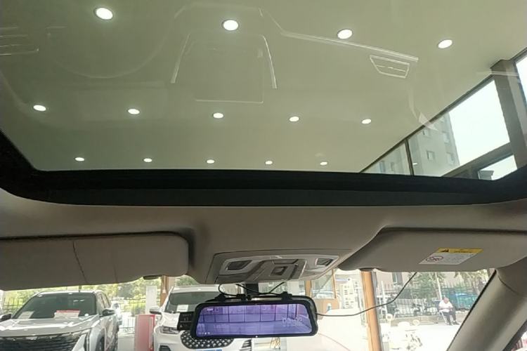 Used Venucia T60 2020 1.6L CVT Smart Drive Version China VI Standard Headliner