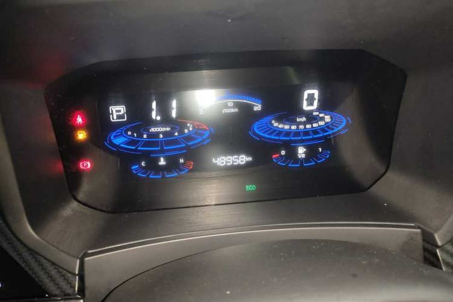 Used Venucia T60 2020 1.6L CVT Smart Drive Version China VI Standard Instrument Cluster