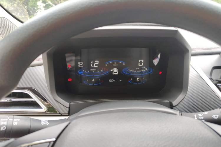 Used Venucia T60 2020 1.6L CVT Smart Drive Version China VI Standard Instrument Cluster