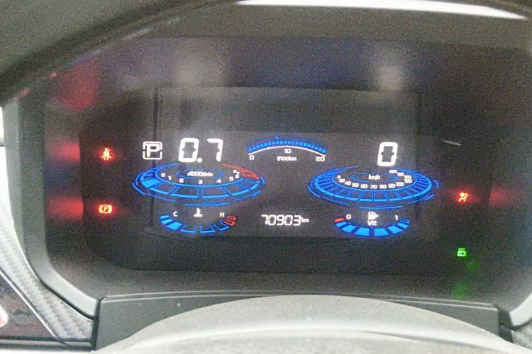Used Venucia T60 2020 1.6L CVT Smart Drive Version China VI Standard Instrument Cluster