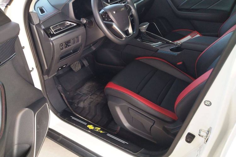 Used Venucia T60 2020 1.6L CVT Smart Drive Version China VI Standard Interior 1