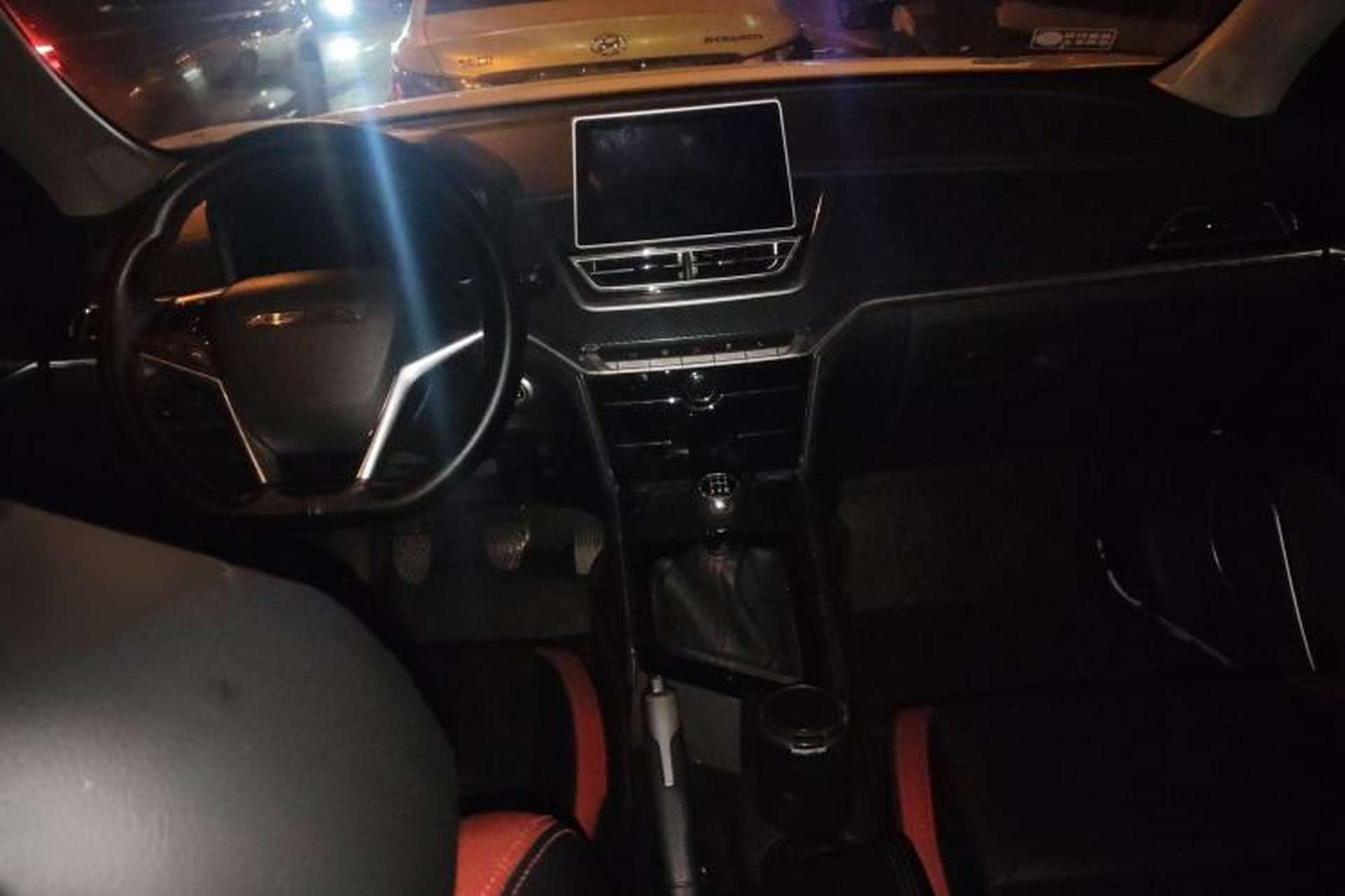 Used Venucia T60 2020 1.6L Manual Smart Vision Version China VI Standard Interior 2