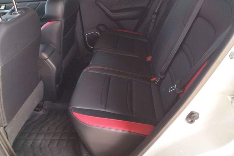 Used Venucia T60 2020 1.6L CVT Smart Drive Version China VI Standard Interior 3