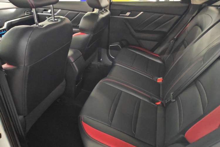 Used Venucia T60 2020 1.6L CVT Smart Drive Version China VI Standard Interior 3