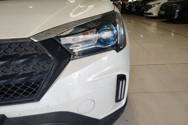 Used Venucia T60 2020 1.6L CVT Smart Drive Version China VI Standard Left Front Headlight