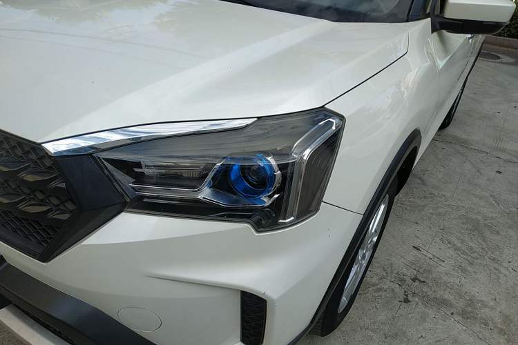 Used Venucia T60 2020 1.6L Manual Smart Vision Version China VI Standard Left Front Headlight