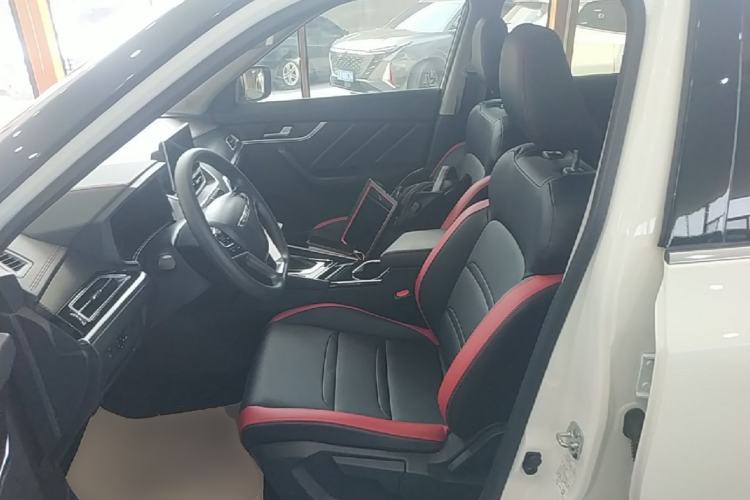 Used Venucia T60 2020 1.6L CVT Smart Drive Version China VI Standard Left Front Seat
