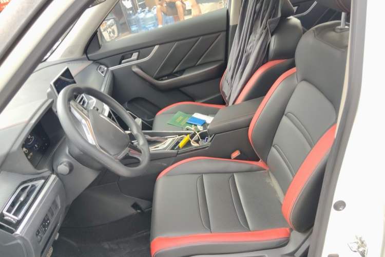 Used Venucia T60 2020 1.6L CVT Smart Drive Version China V Standard Left Front Seat