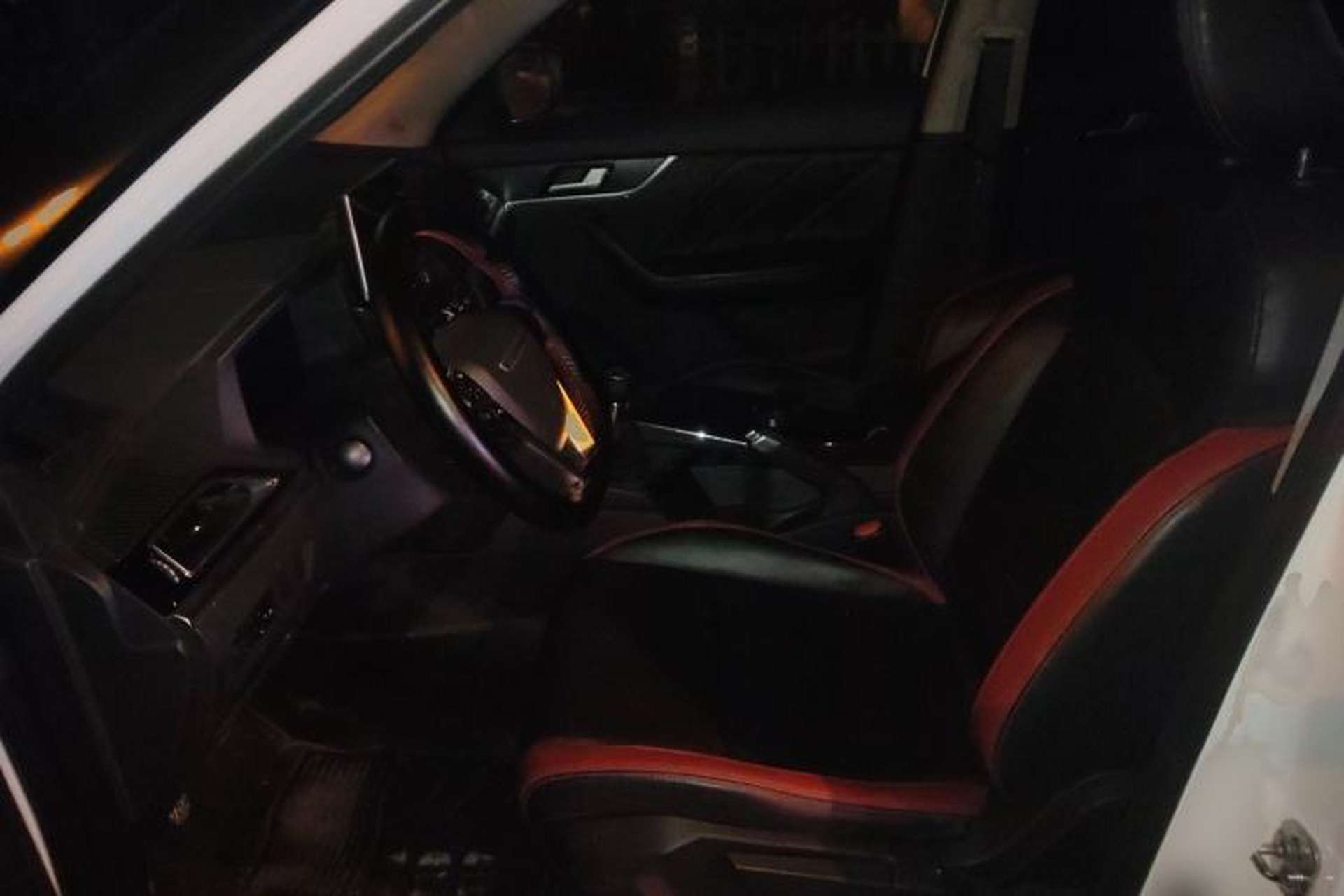 Used Venucia T60 2020 1.6L Manual Smart Vision Version China VI Standard Left Front Seat