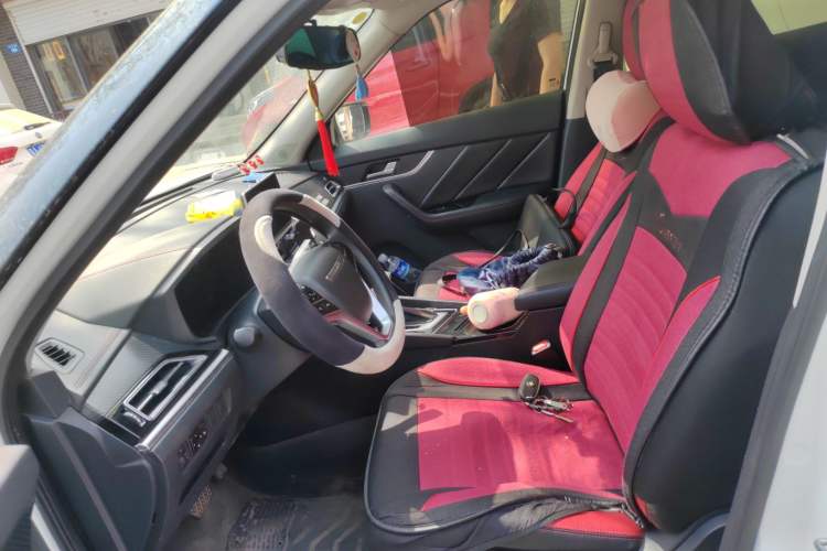 Used Venucia T60 2020 1.6L CVT Smart Drive Version China VI Standard Left Front Seat