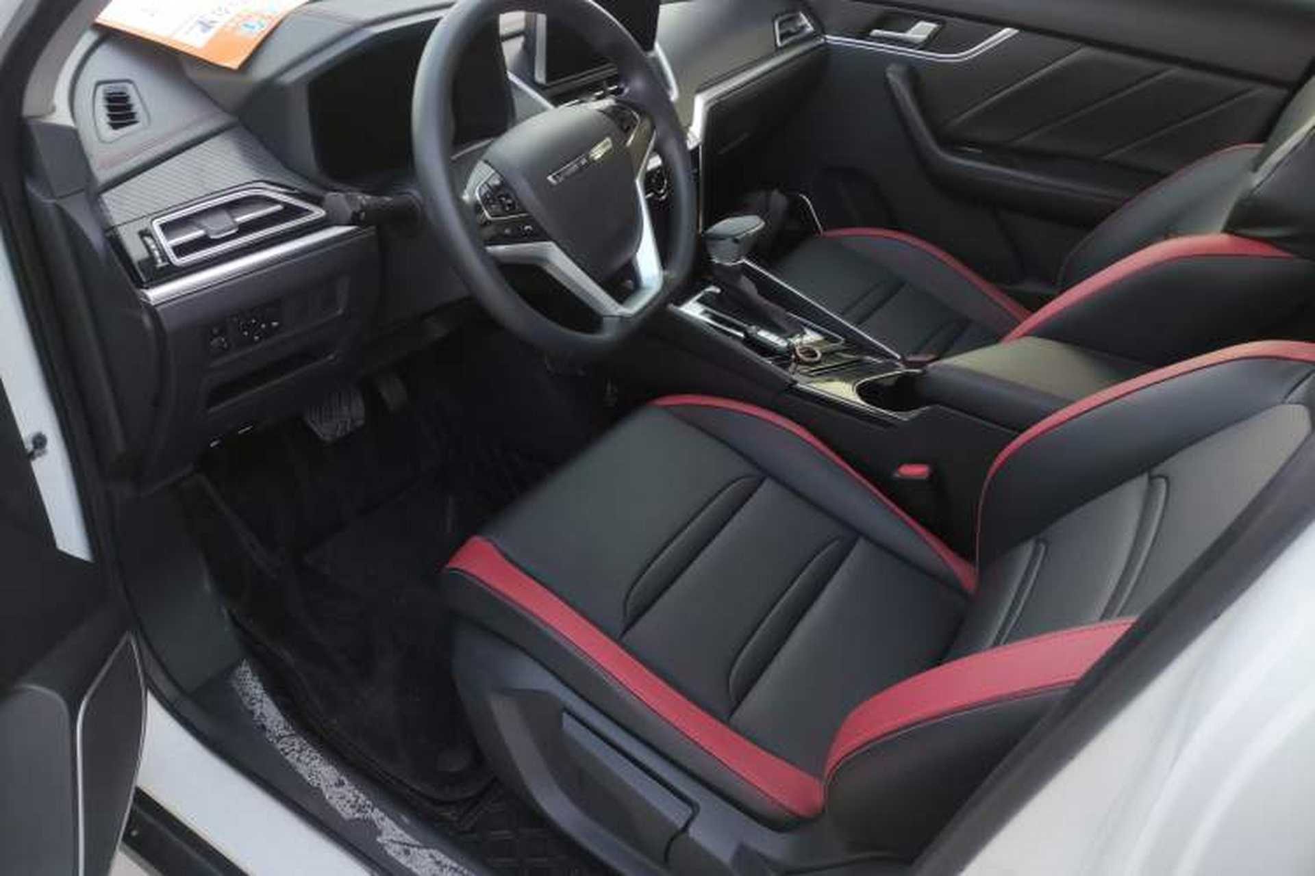 Used Venucia T60 2020 1.6L CVT Smart Drive Version China VI Standard Left Front Seat