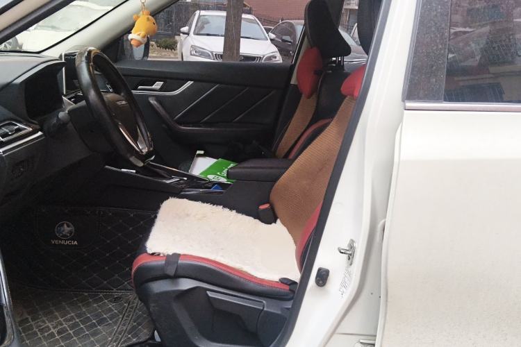 Used Venucia T60 2020 1.6L CVT Smart Drive Version China VI Standard Left Front Seat