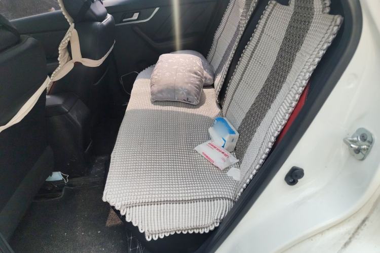 Used Venucia T60 2020 1.6L Manual Smart Vision Version China VI Standard Left Rear Seat