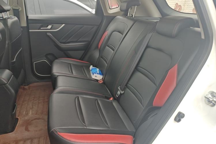 Used Venucia T60 2020 1.6L CVT Smart Drive Version China VI Standard Left Rear Seat