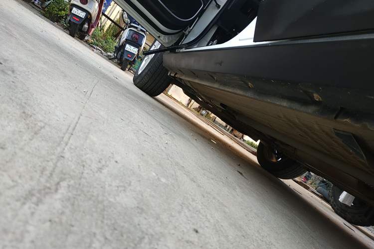 Used Venucia T60 2020 1.6L Manual Smart Vision Version China VI Standard Left Side Sill