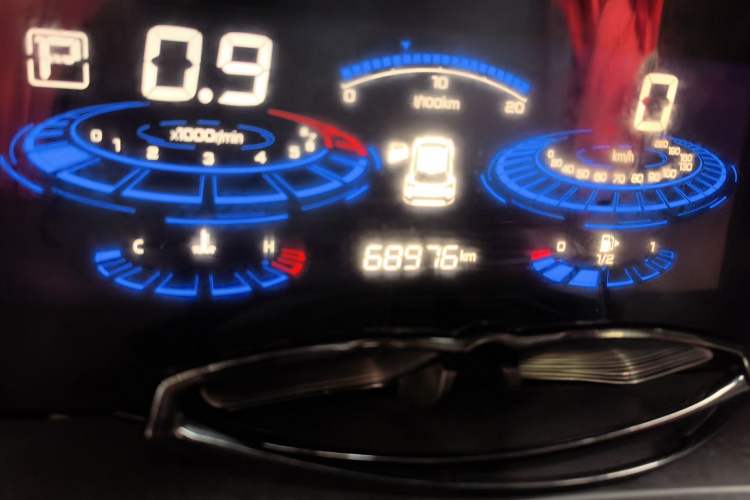 Used Venucia T60 2020 1.6L CVT Smart Drive Version China VI Standard Odometer Close Up