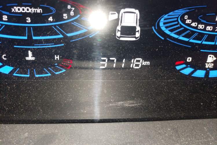 Used Venucia T60 2020 1.6L CVT Smart Drive Version China VI Standard Odometer Close Up